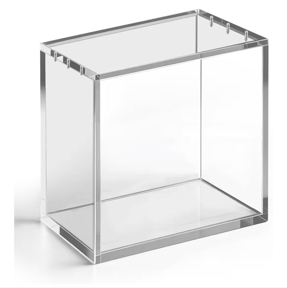 NWT Clear Acrylic Display Box With Magnetic Closure